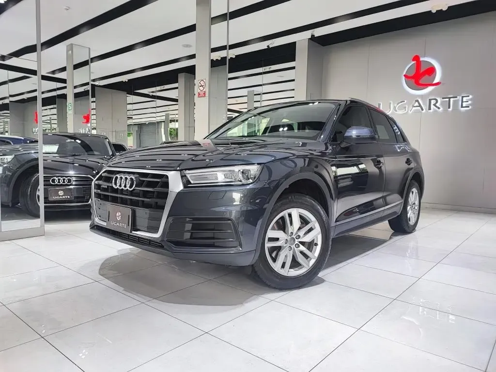 AUDI Q5 45 TFSI ATTRACTION
