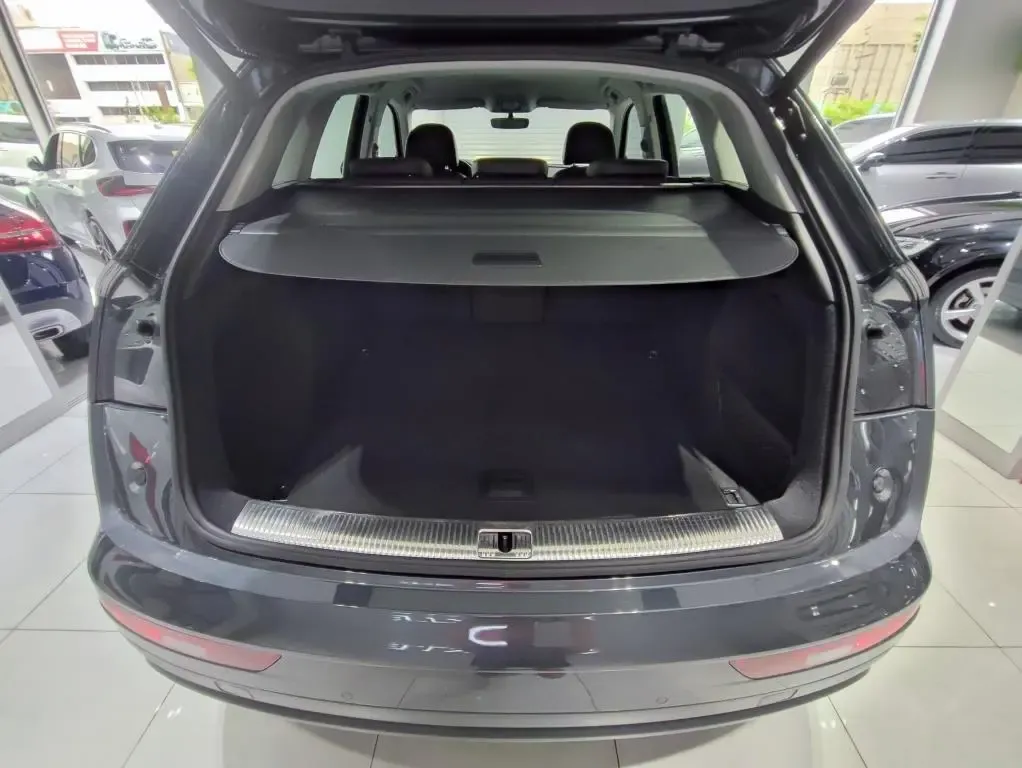AUDI Q5 45 TFSI ATTRACTION