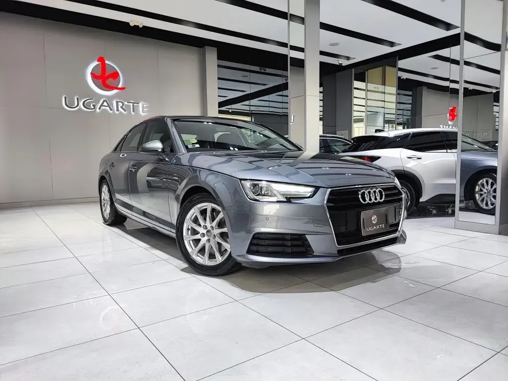 AUDI A4 1.4 TFSI Stronic Attraction