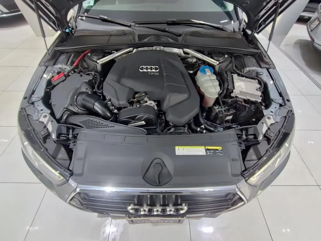 AUDI A4 1.4 TFSI Stronic Attraction