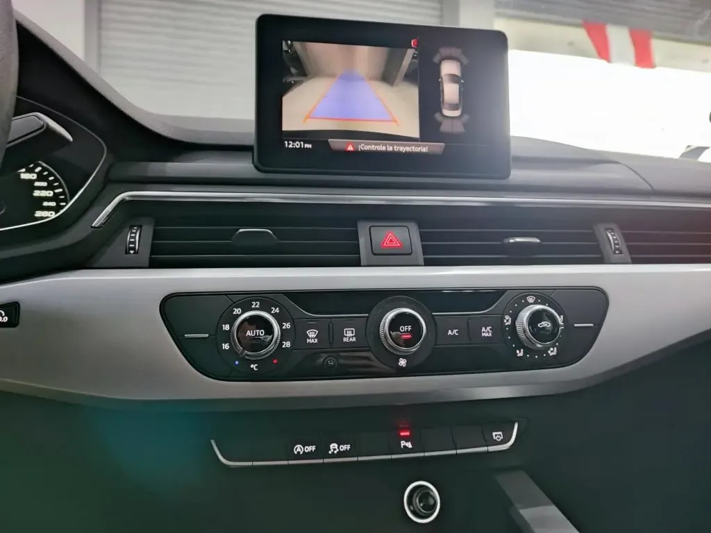 AUDI A4 1.4 TFSI Stronic Attraction