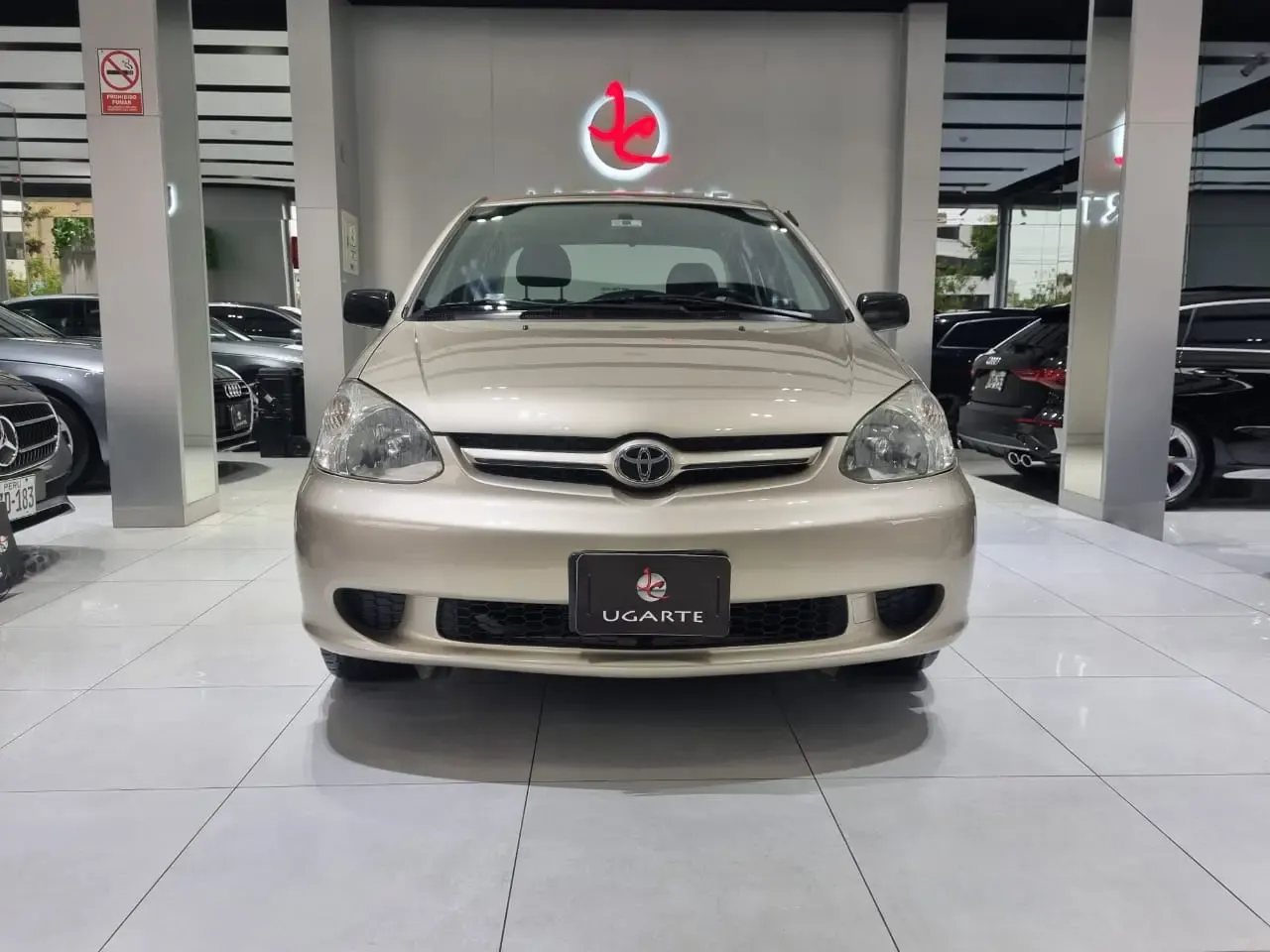 TOYOTA Yaris 1.3 MT