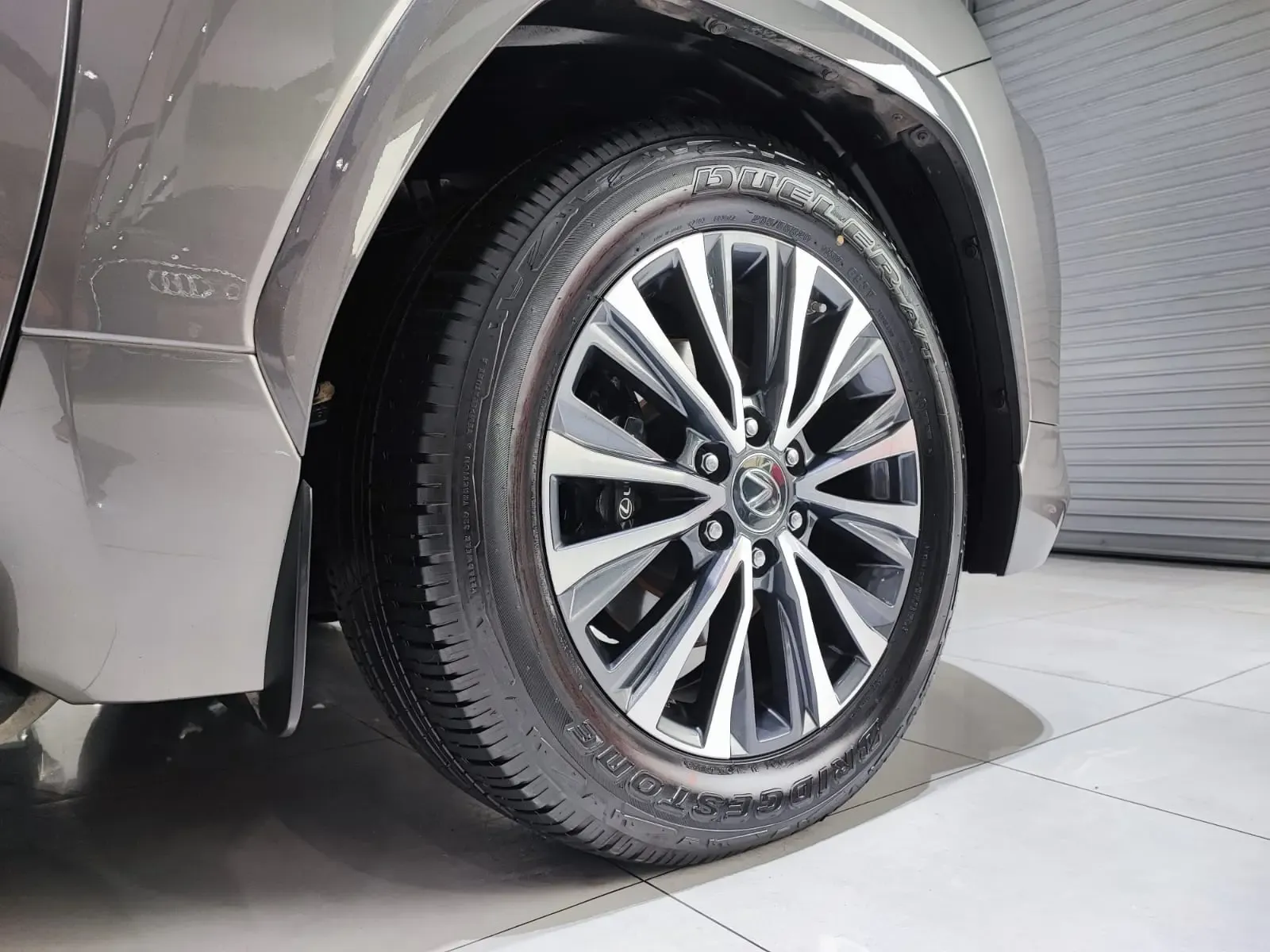 LEXUS LX 500d d