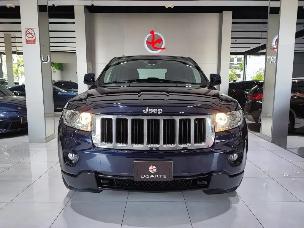 JEEP Grand Cherokee Laredo 4X2