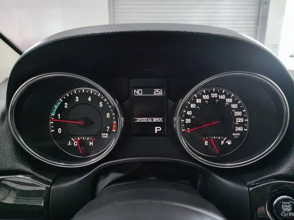 JEEP Grand Cherokee Laredo 4X2