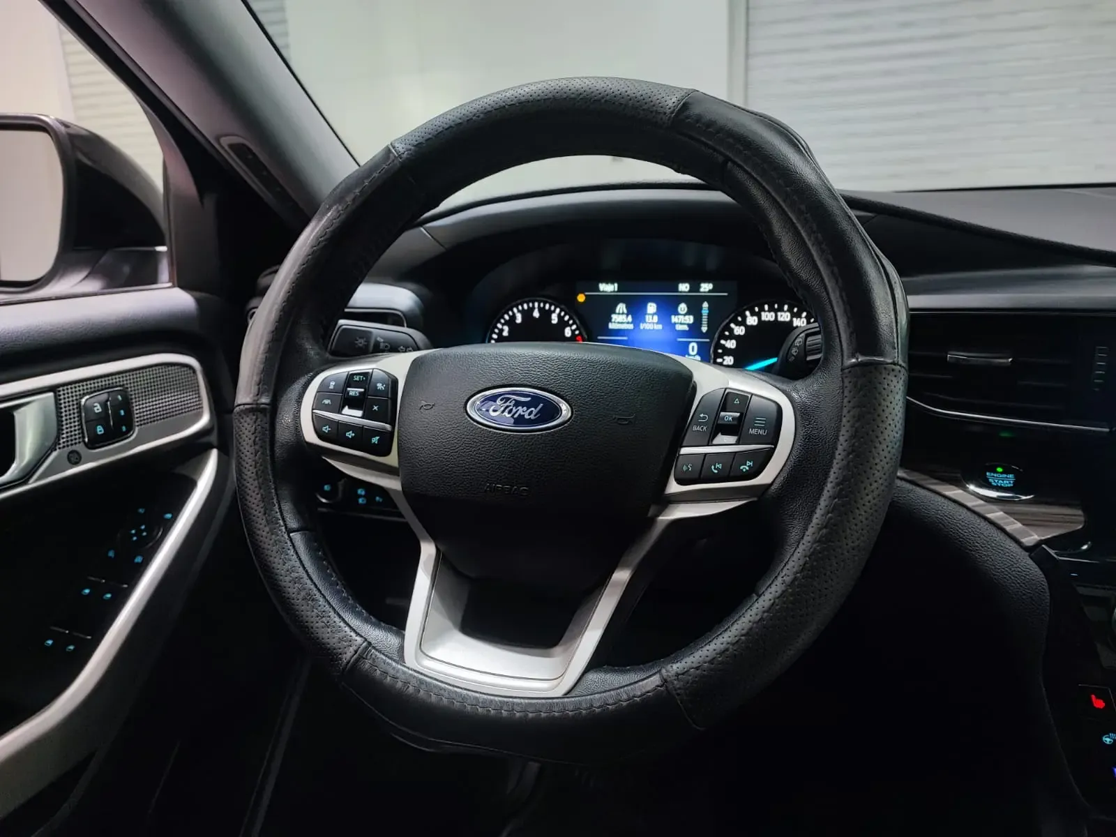 FORD Explorer Limited 4WD