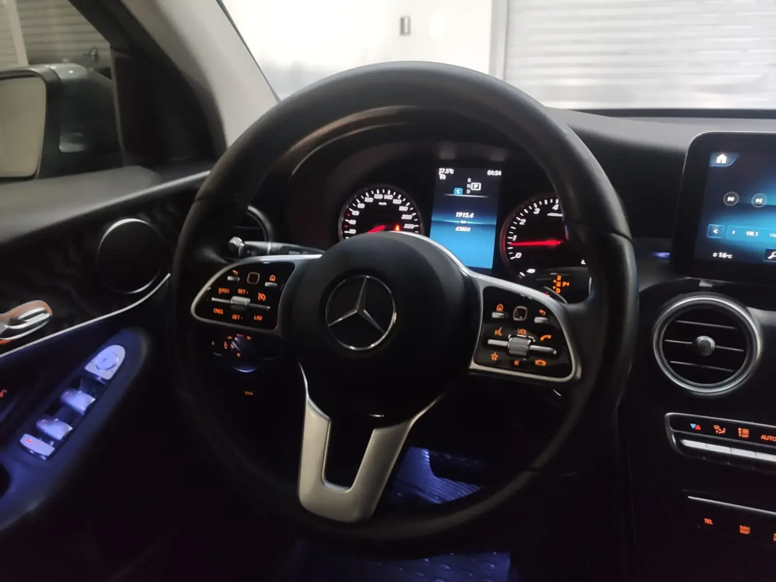 MERCEDES BENZ GLC 200