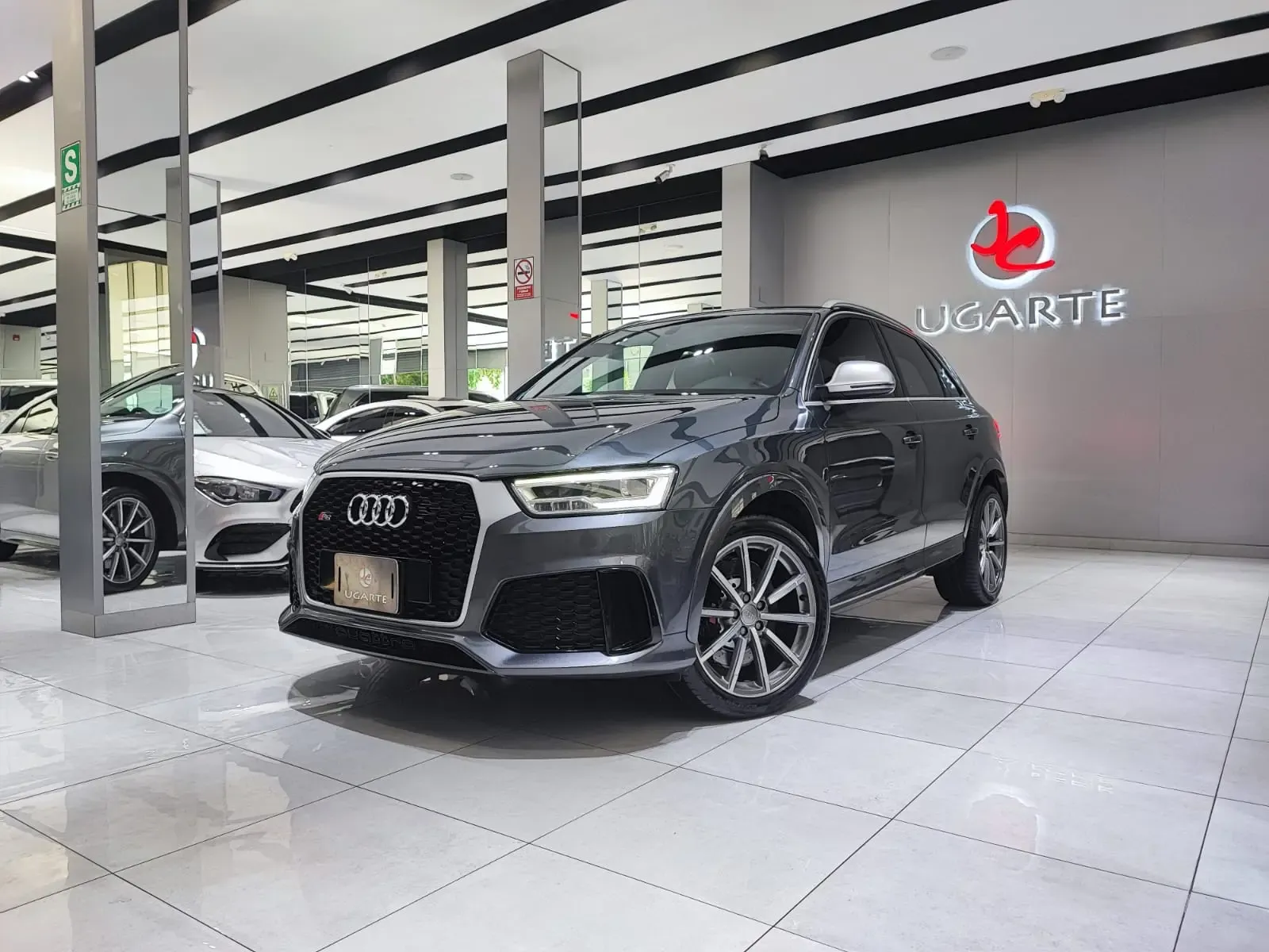 AUDI RS Q3