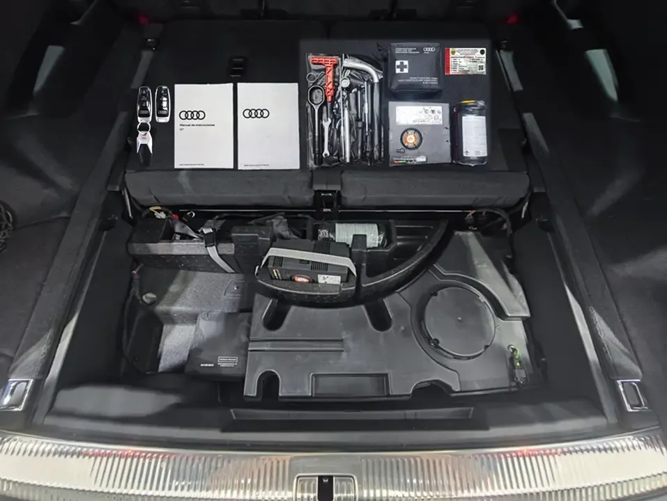 AUDI Q7 45 TFSI