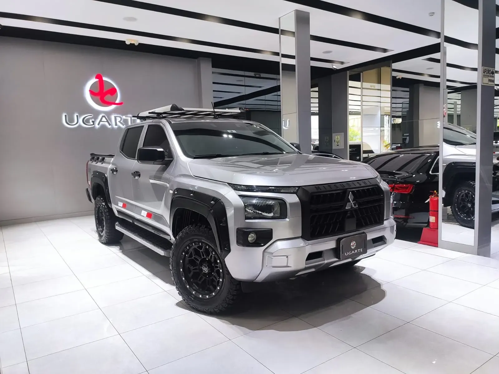 MITSUBISHI L200 GLX M/T 4X2