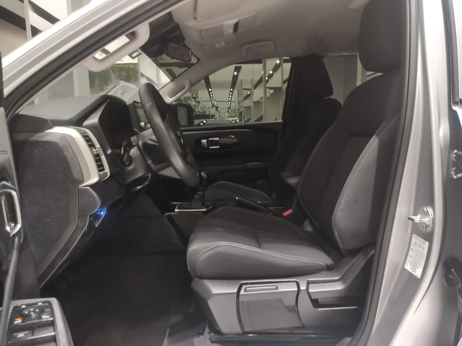 MITSUBISHI L200 GLX M/T 4X2