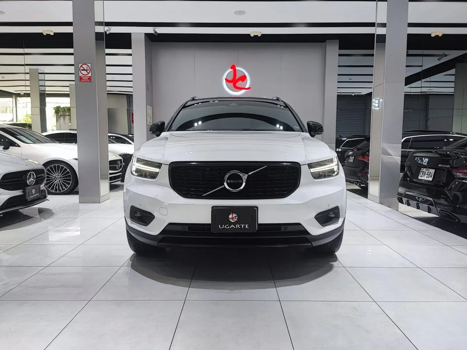 VOLVO XC40 B5