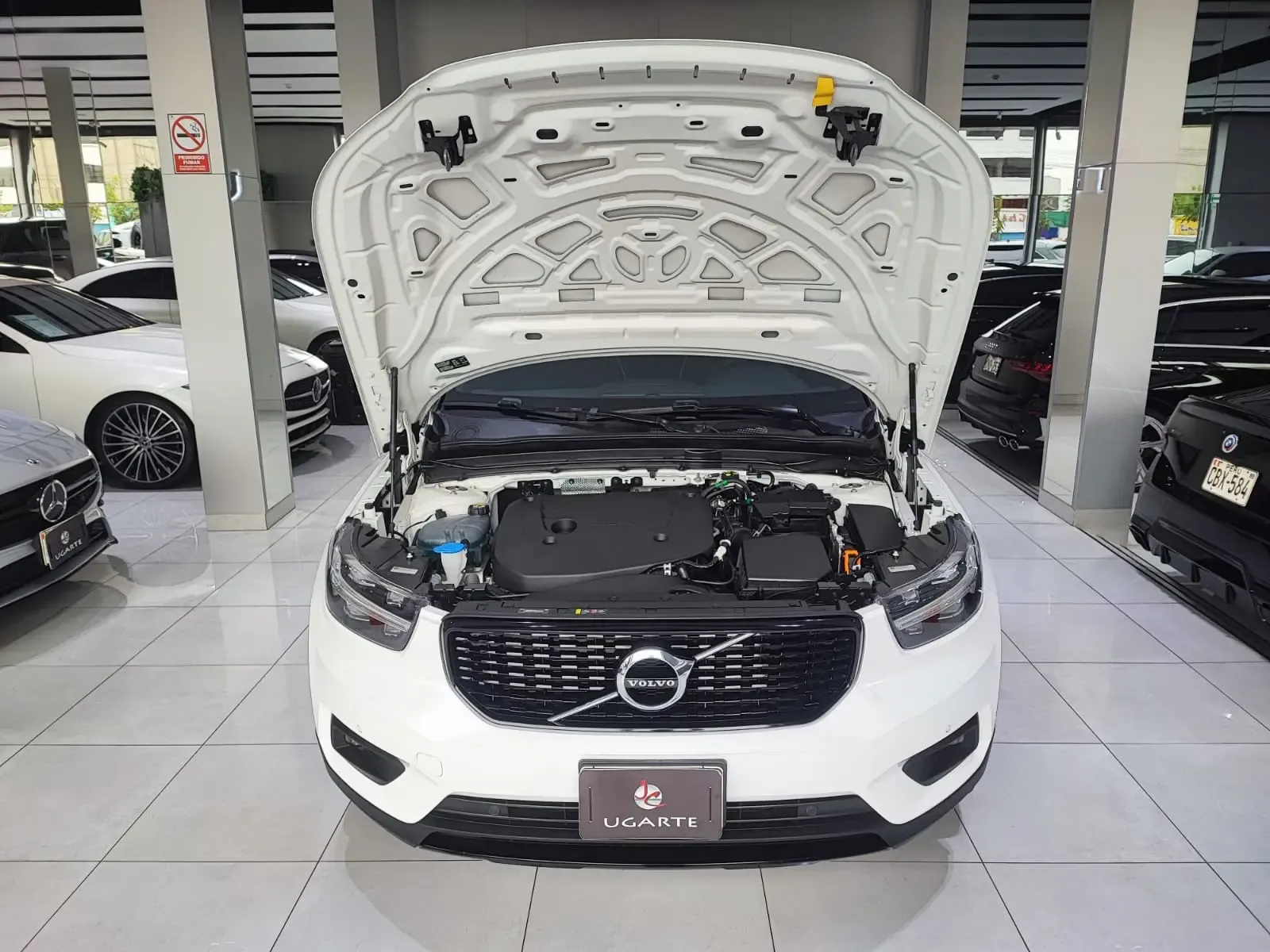 VOLVO XC40 B5