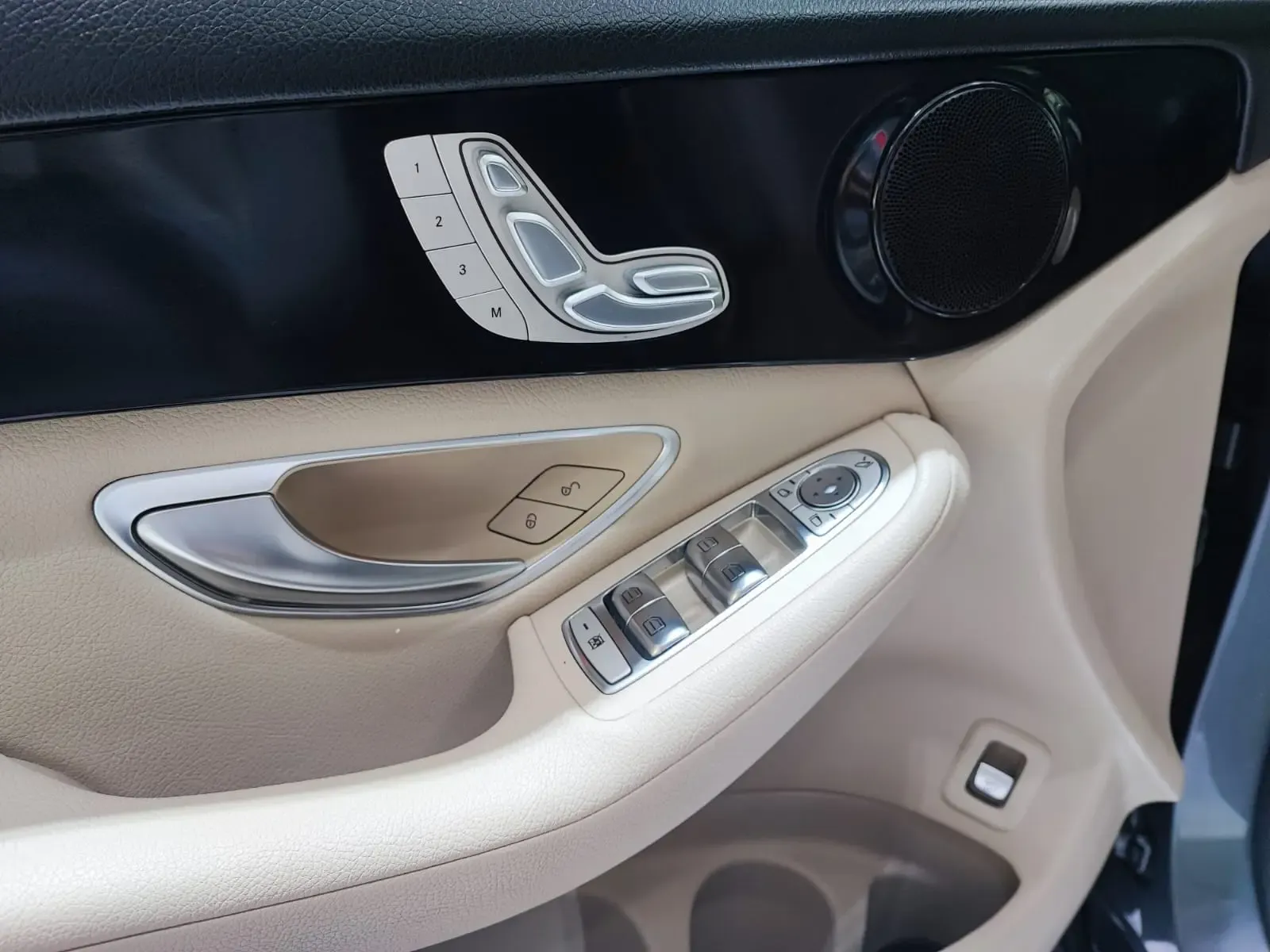 MERCEDES BENZ GLC 200