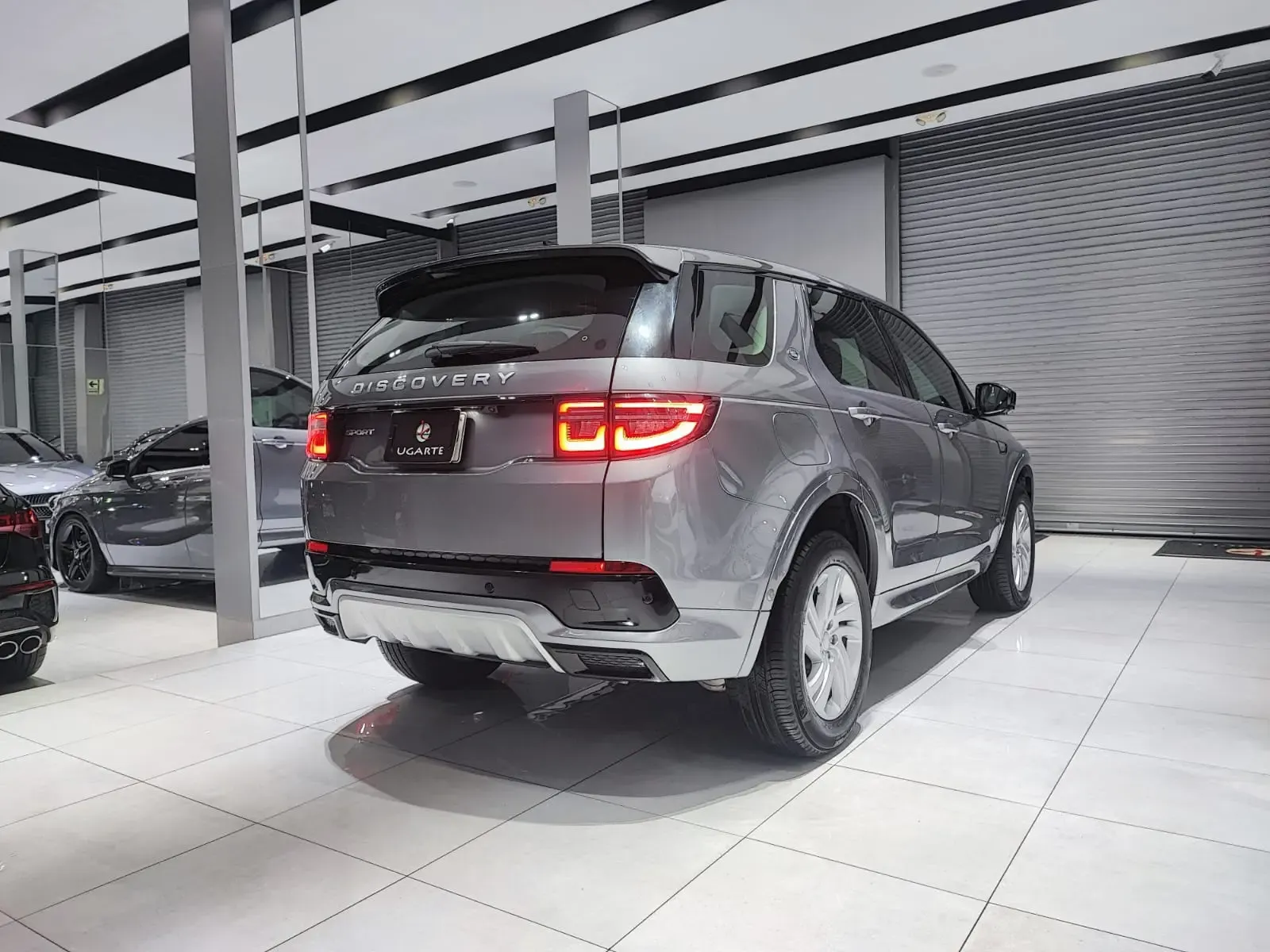 LAND ROVER Discovery Sport P250 S