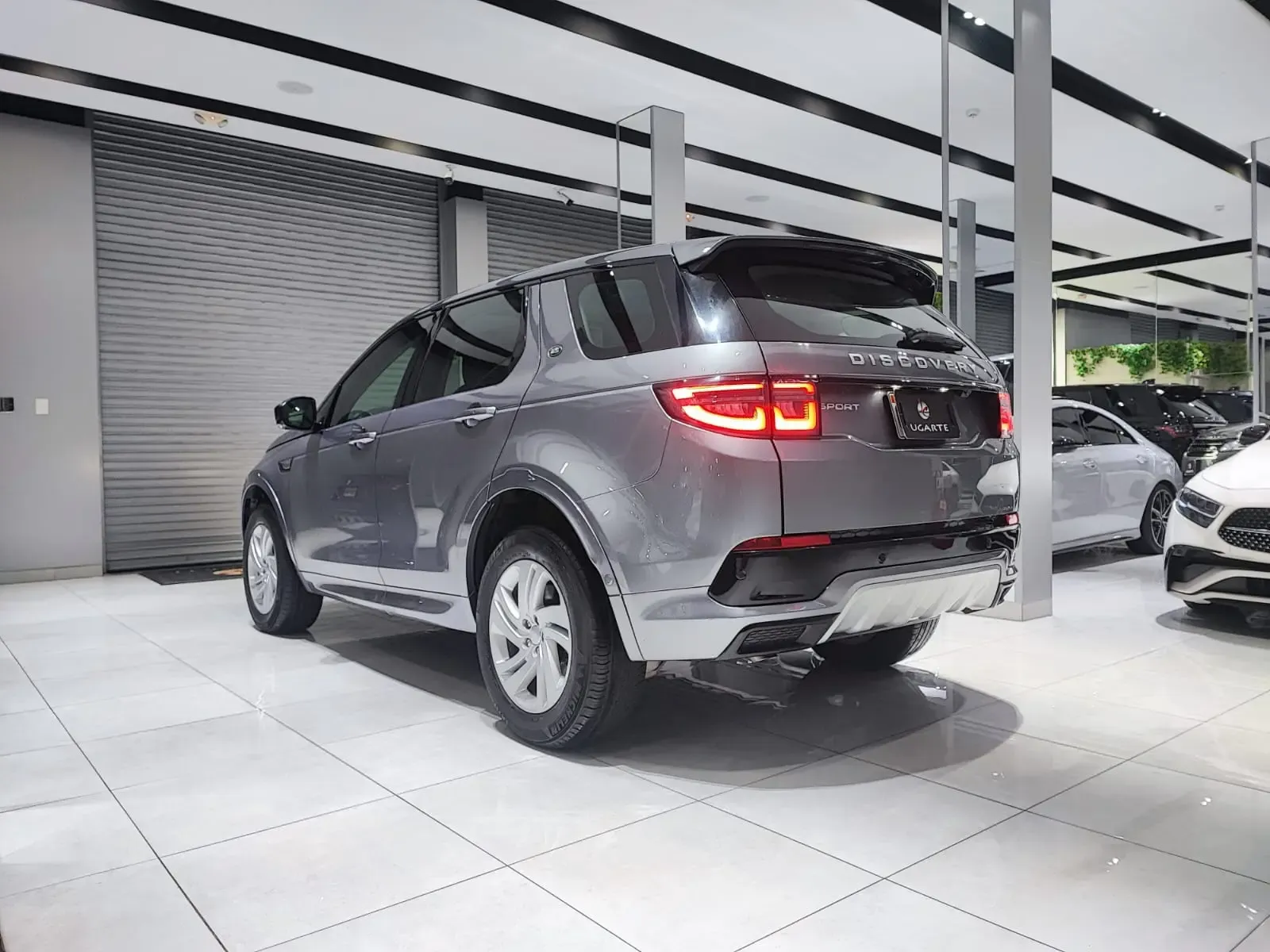LAND ROVER Discovery Sport P250 S