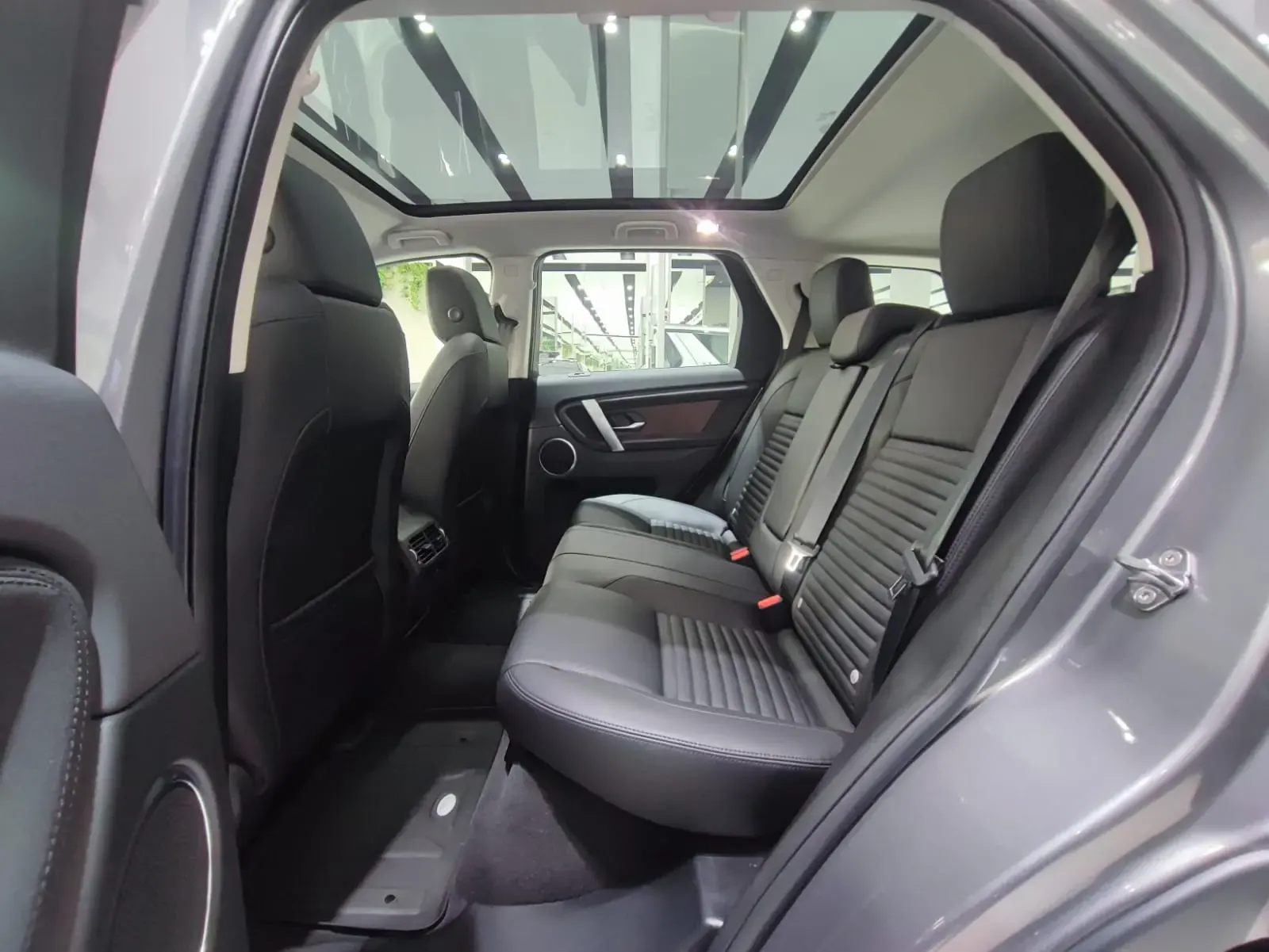 LAND ROVER Discovery Sport P250 S