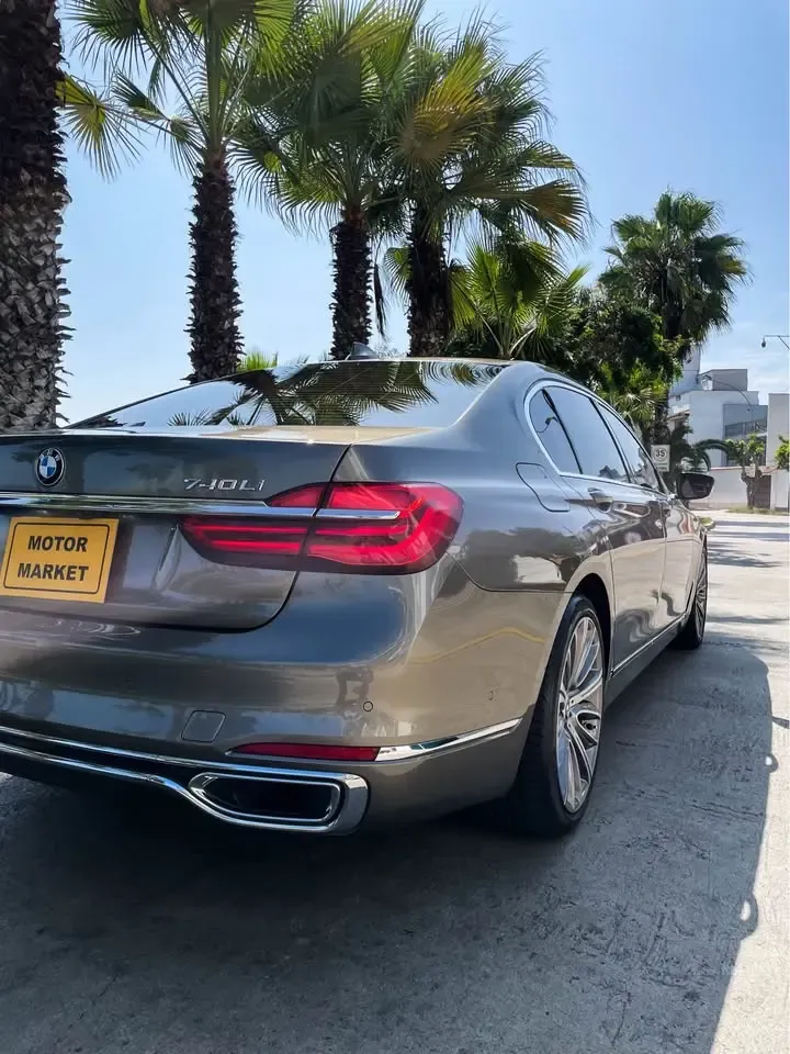 BMW Serie 7 740Li