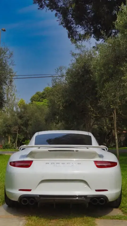 PORSCHE 911 Carrera S