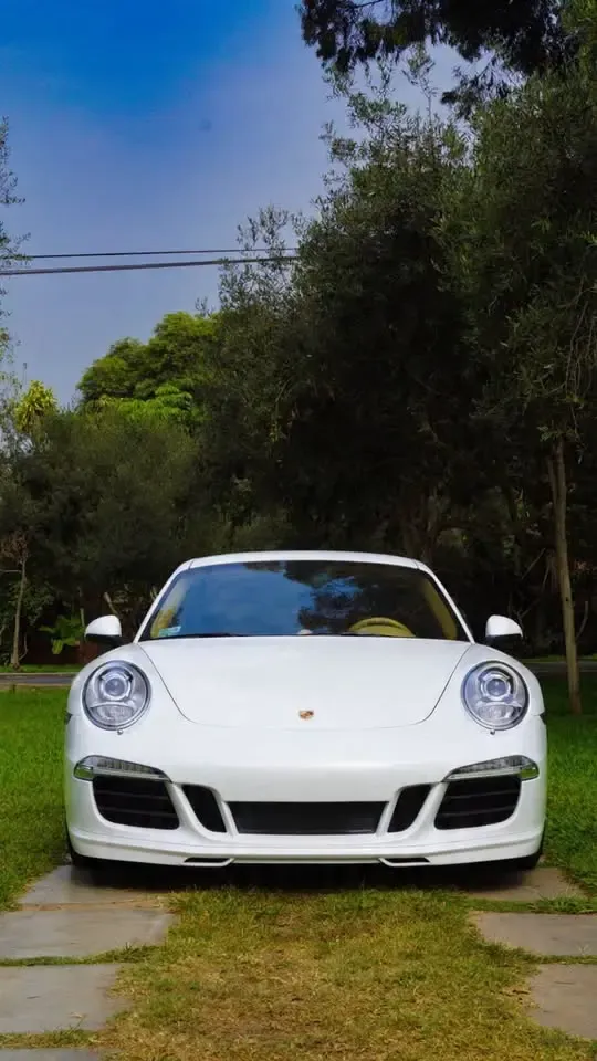 PORSCHE 911 Carrera S