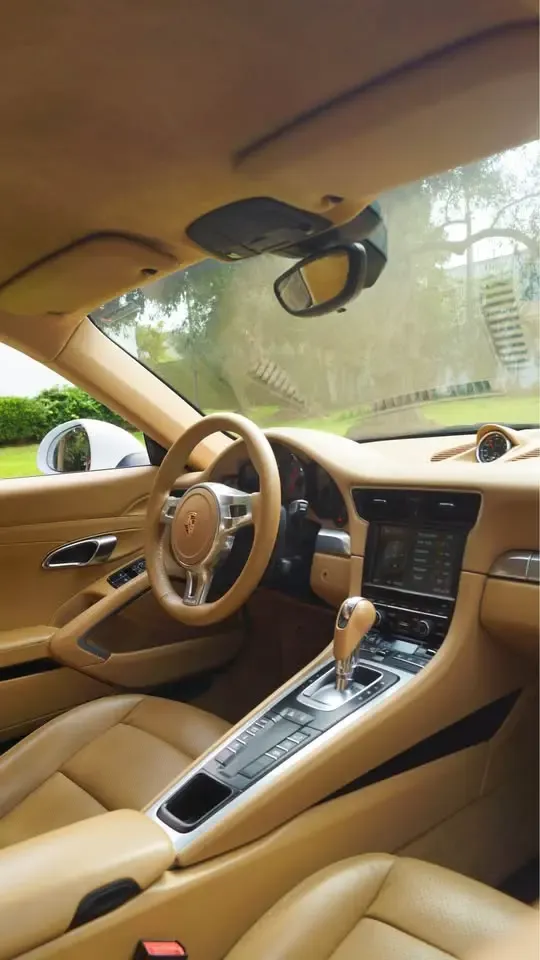 PORSCHE 911 Carrera S