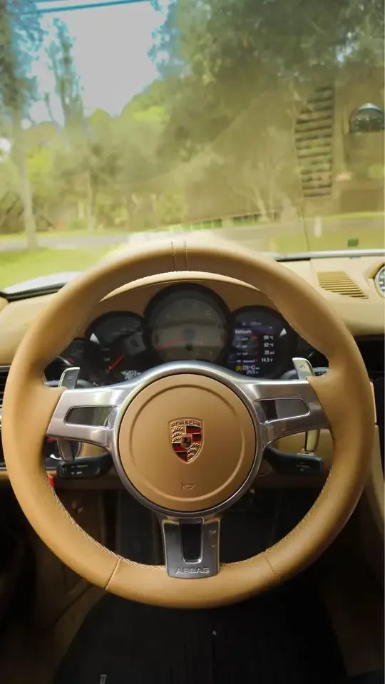 PORSCHE 911 Carrera S