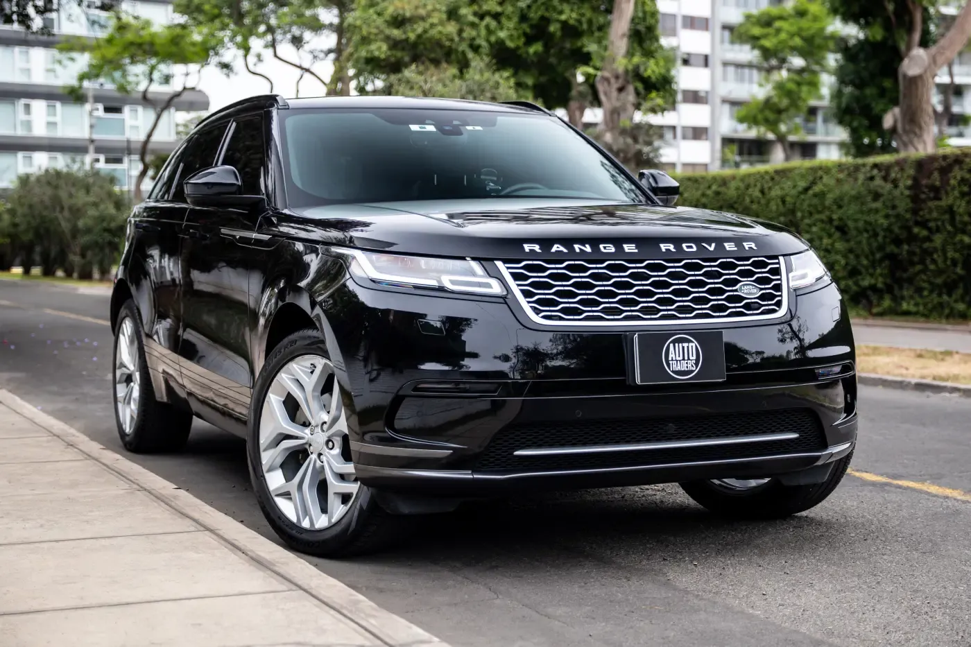 LAND ROVER Range Rover Velar P250
