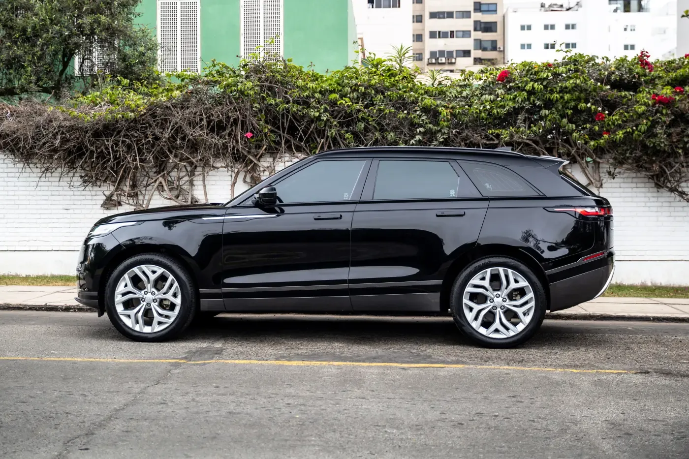 LAND ROVER Range Rover Velar P250