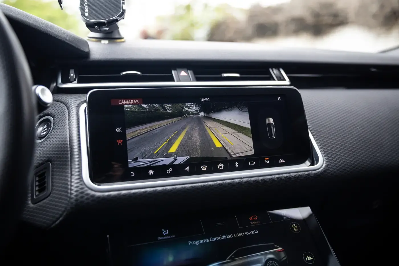 LAND ROVER Range Rover Velar P250
