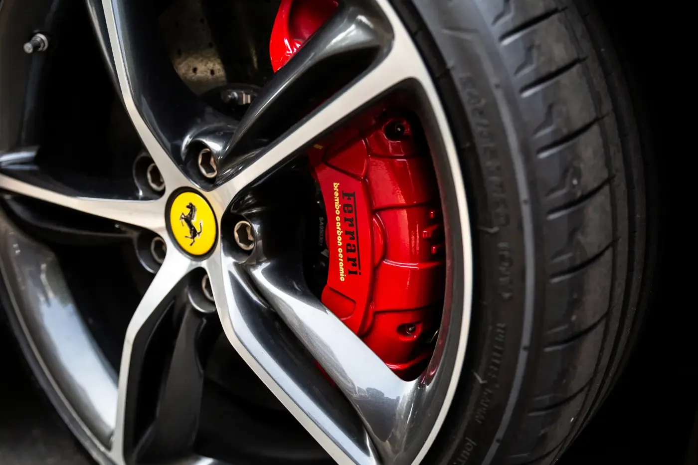 FERRARI 296 GTB