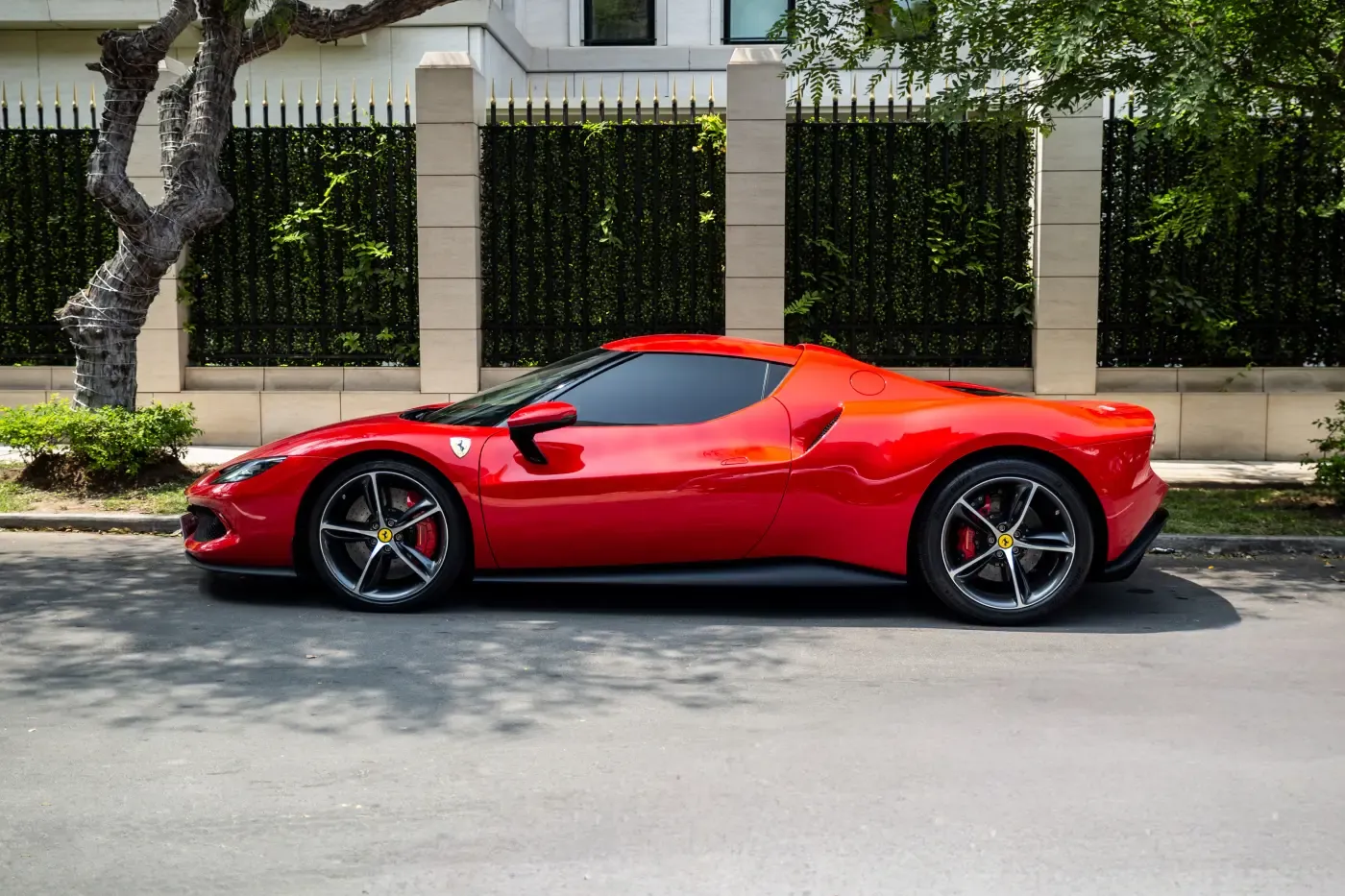 FERRARI 296 GTB