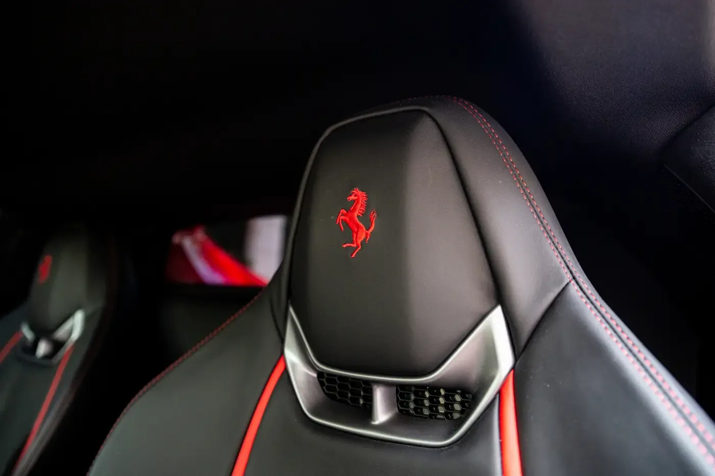FERRARI 296 GTB