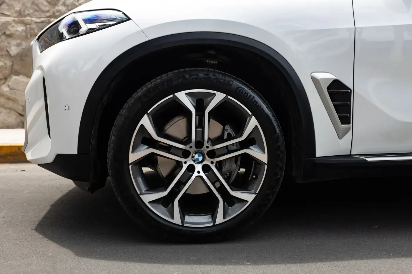 BMW X5 40i