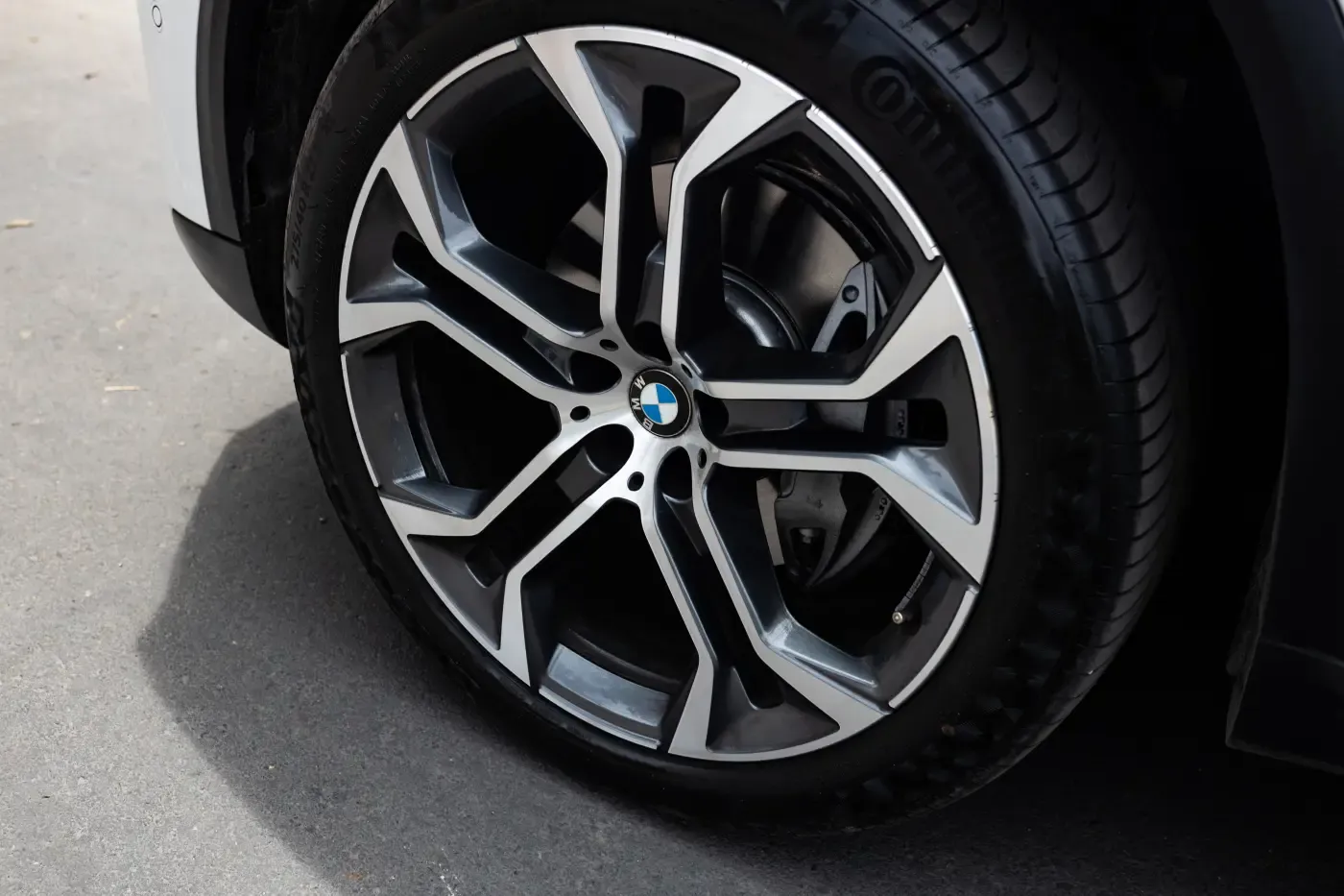 BMW X5 40i