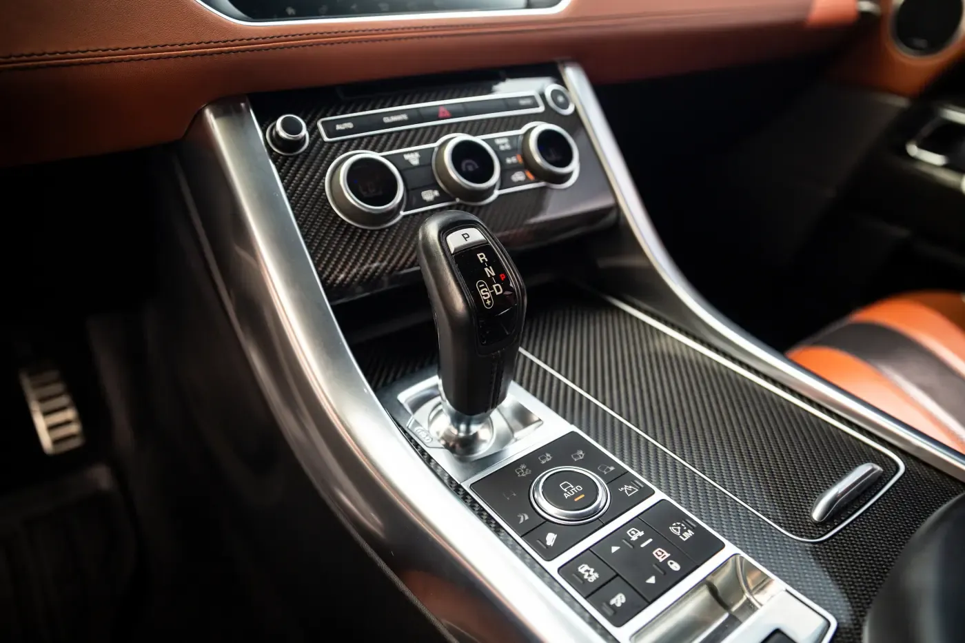 LAND ROVER Range Rover Sport SVR