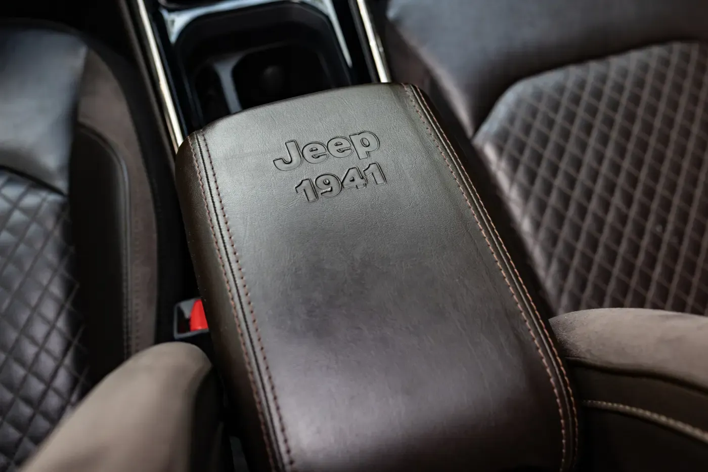 JEEP Commander Overland