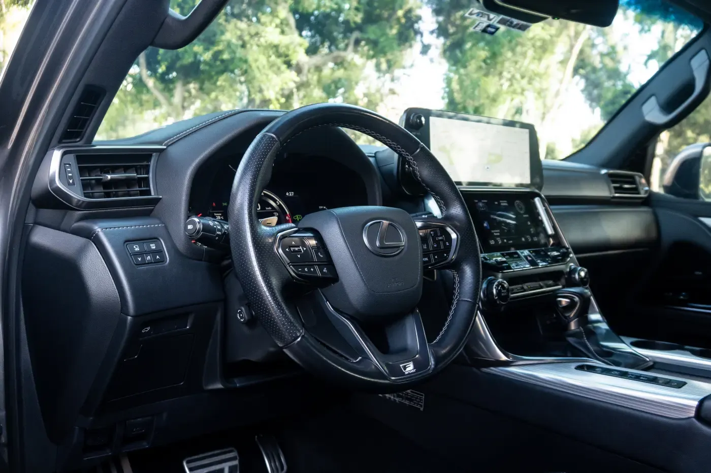 LEXUS LX 600 F Sport