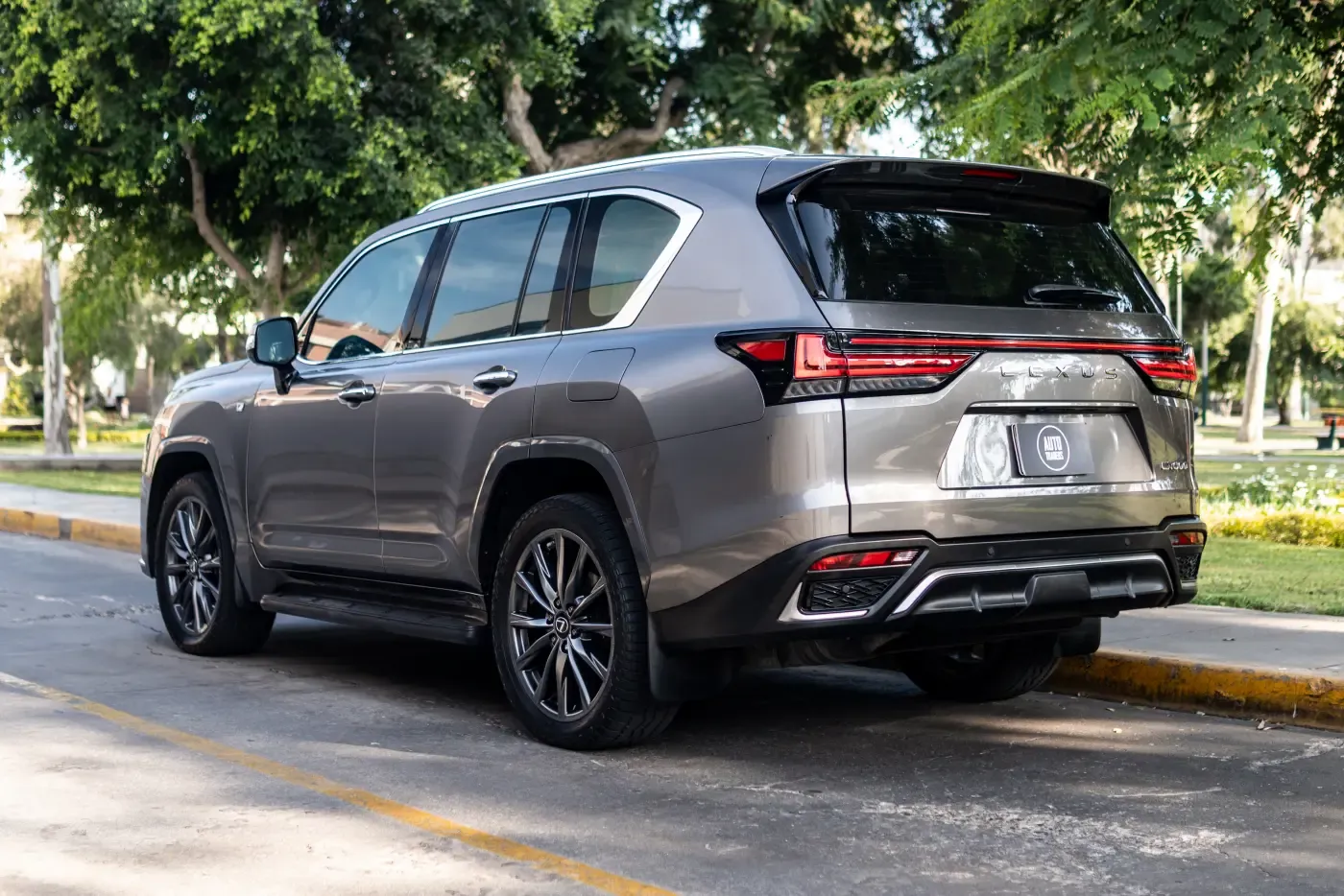 LEXUS LX 600 F Sport