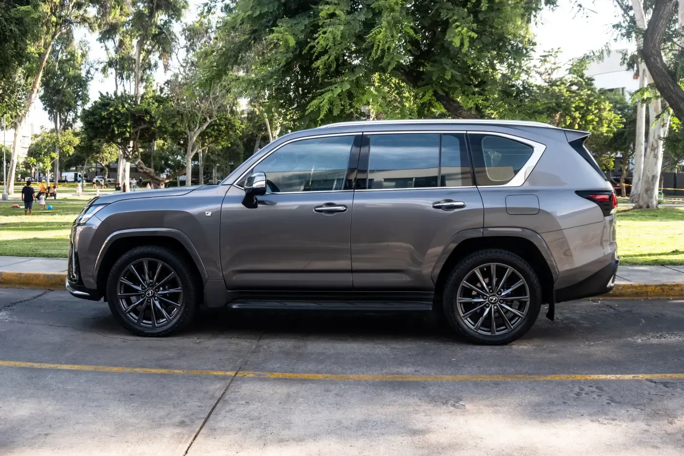 LEXUS LX 600 F Sport