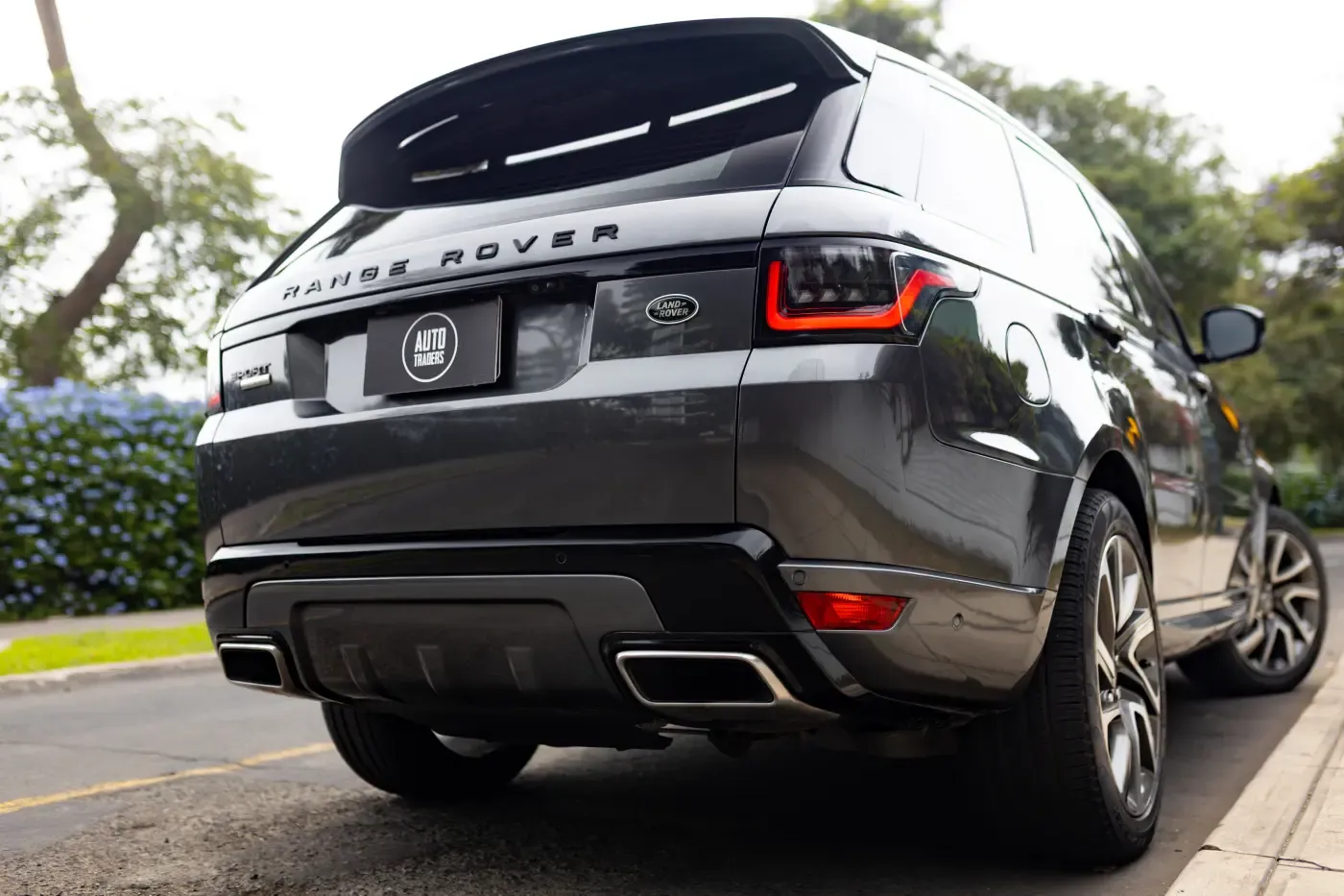 LAND ROVER Range Rover Sport Autobiography