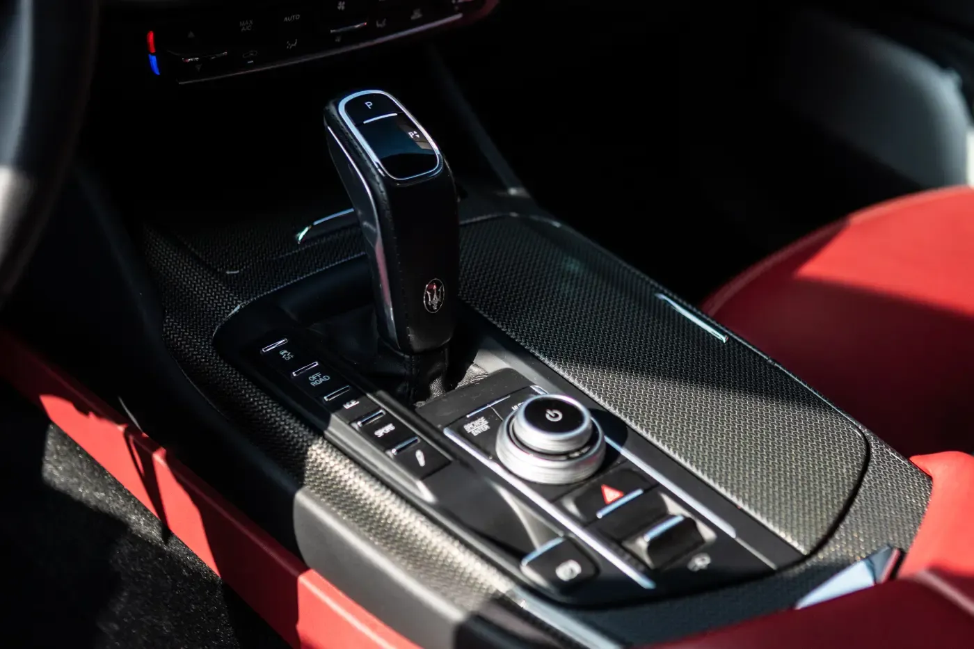 MASERATI Levante SQ4 GranLusso