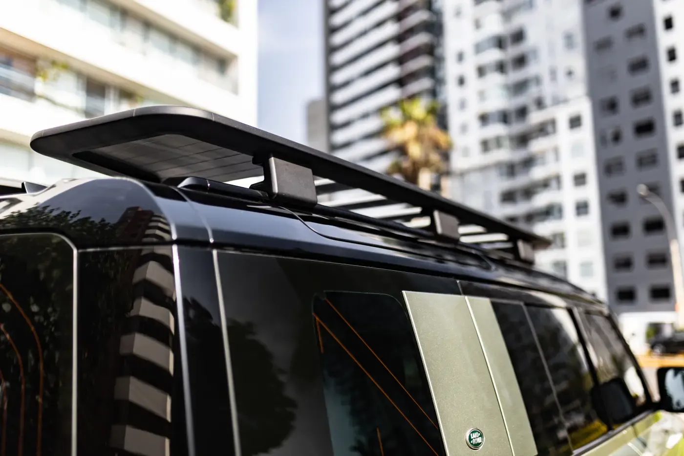 LAND ROVER Defender SE