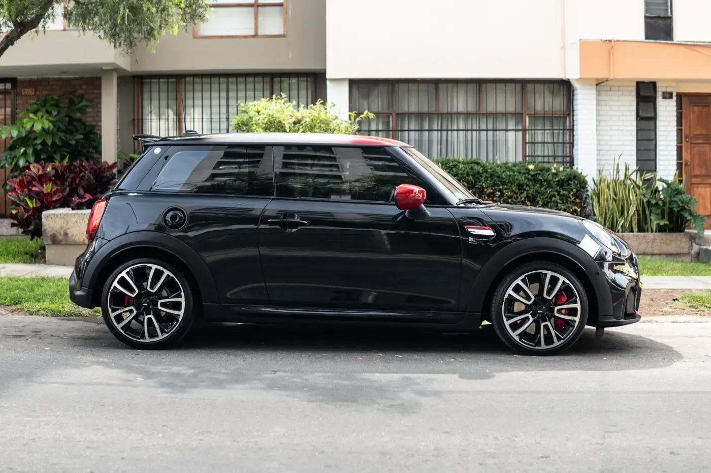 MINI Cooper JCW Pat Moss