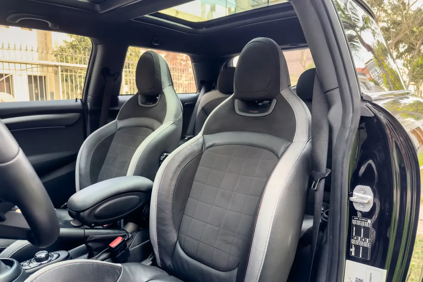 MINI Cooper JCW Pat Moss