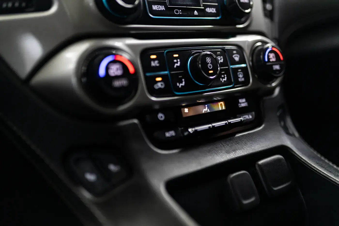CHEVROLET Tahoe