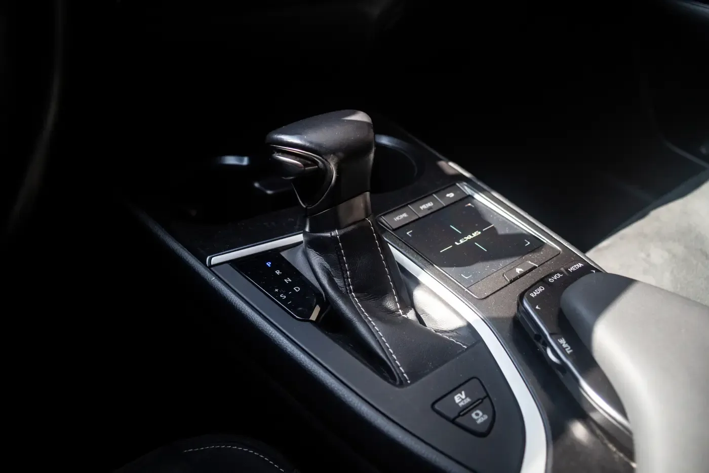 LEXUS UX 250h