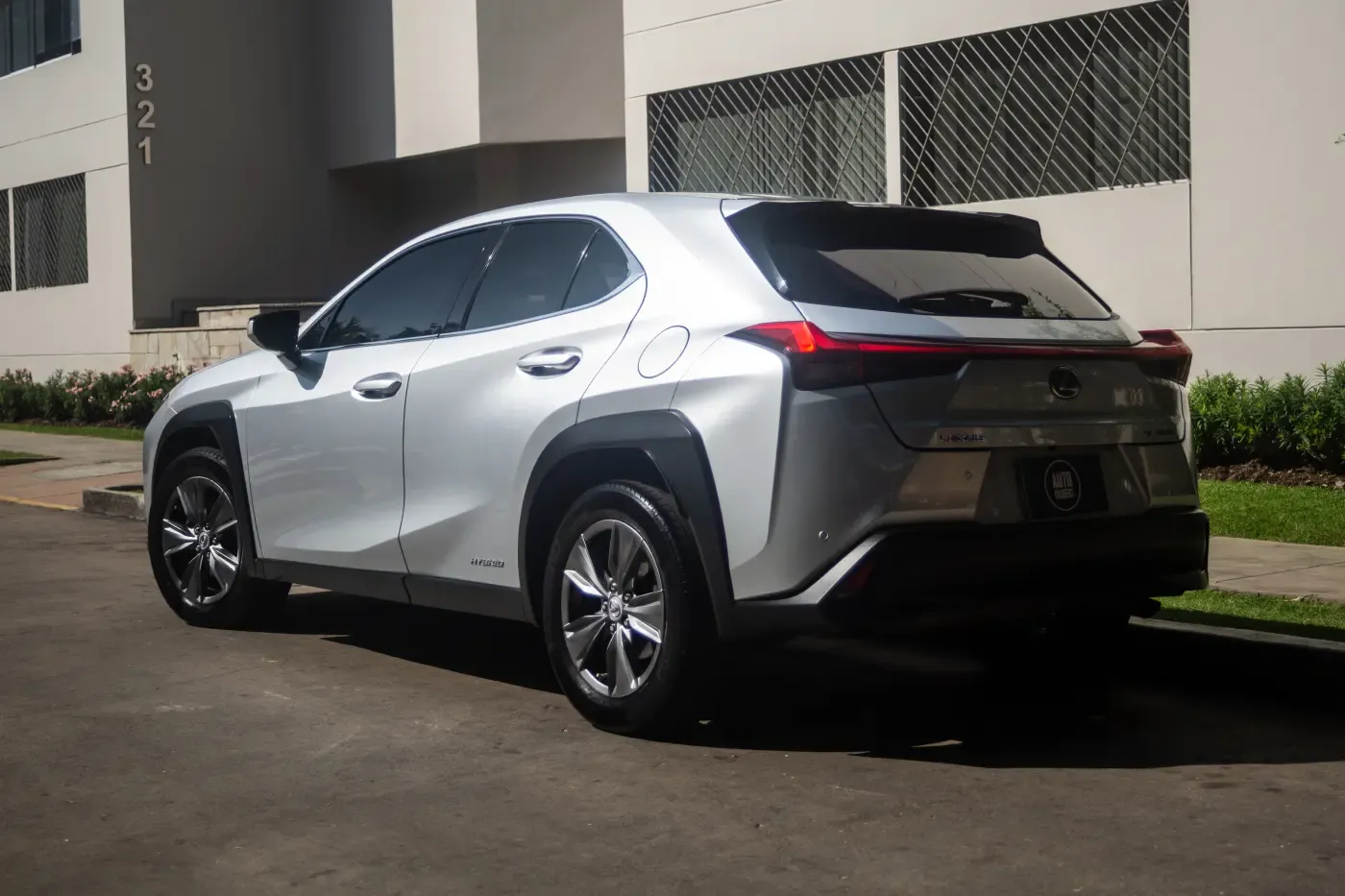 LEXUS UX 250h