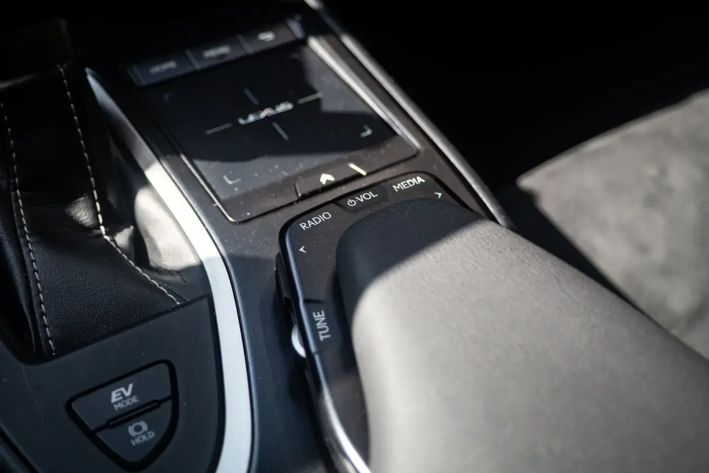LEXUS UX 250h
