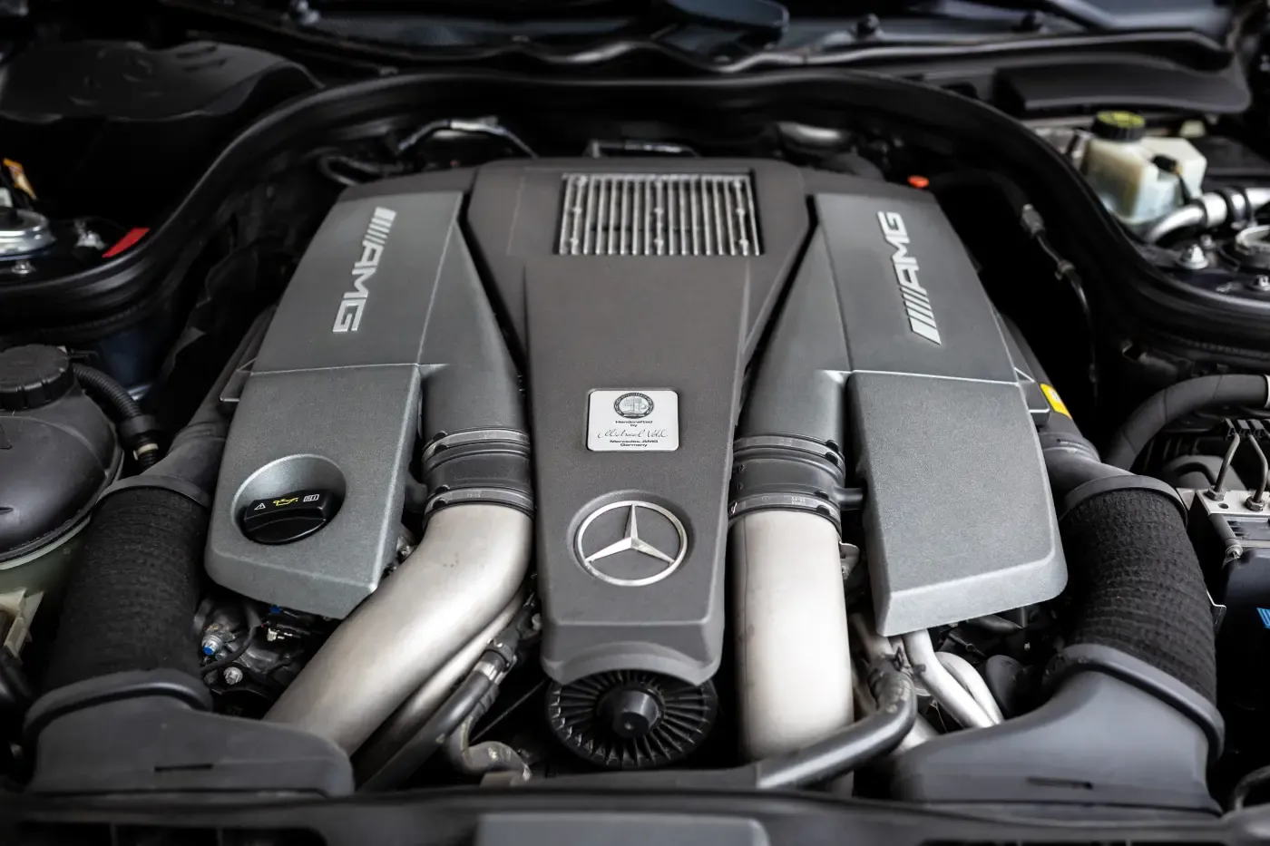 MERCEDES BENZ CLS 63 AMG