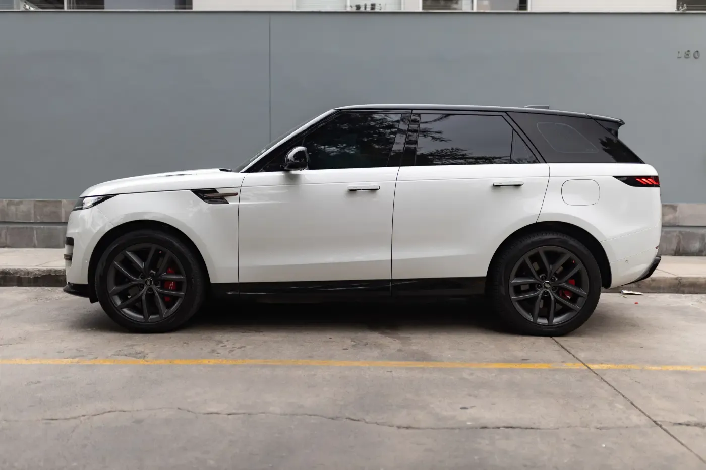 LAND ROVER Range Rover Sport P460E HSE